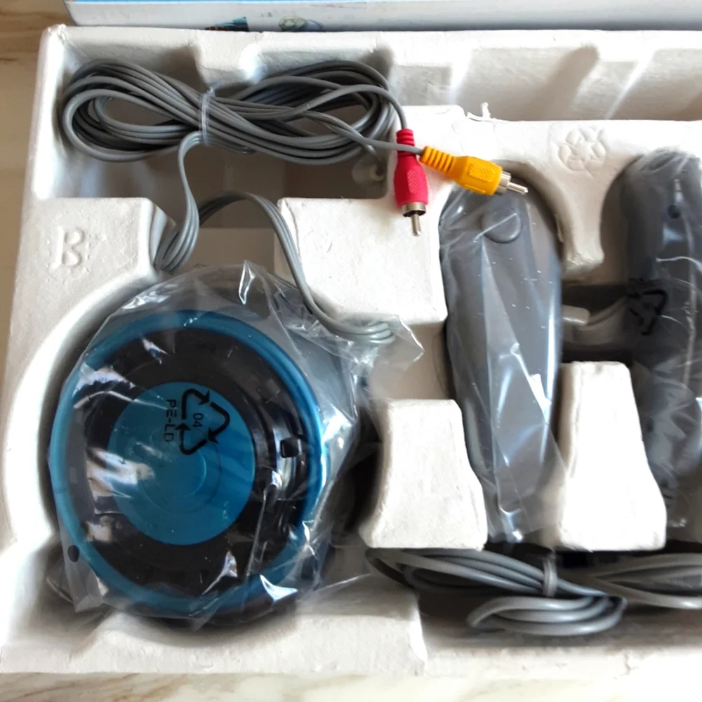 Wireless Sports Video Game System with 5 Games - NWOT